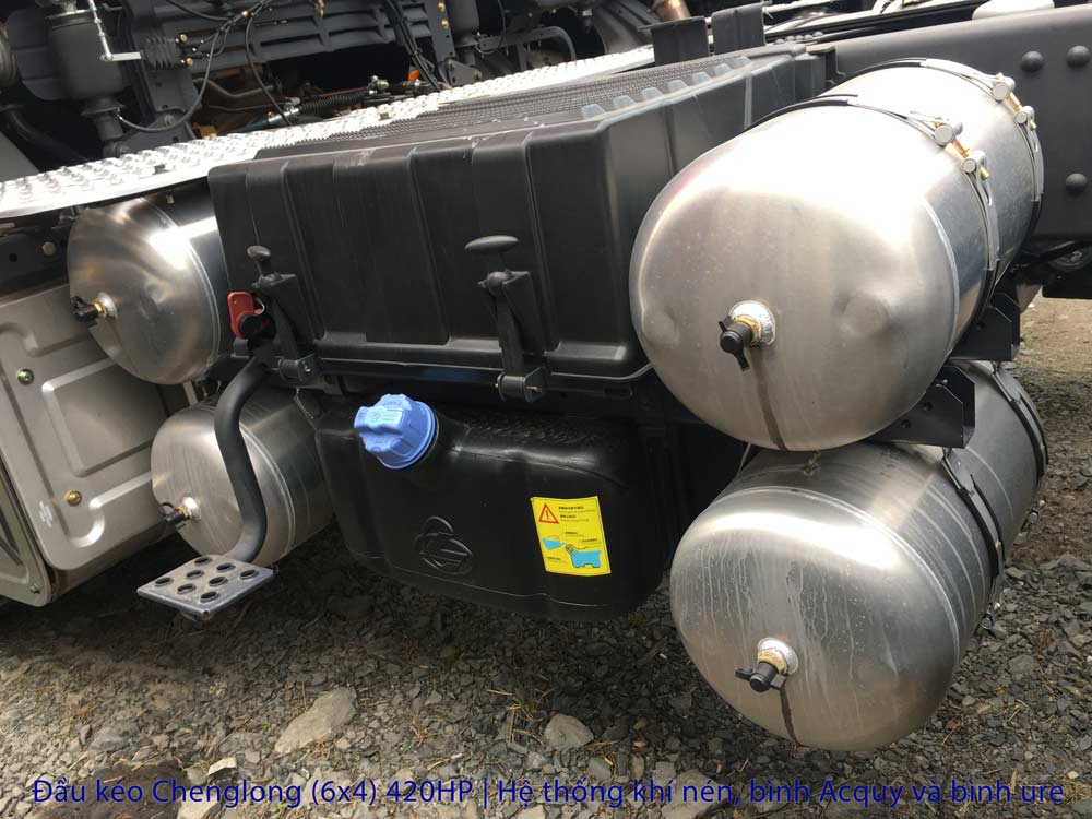 Giá xe đầu kéo Chenglong (6x4) 420HP Nhập Khẩu